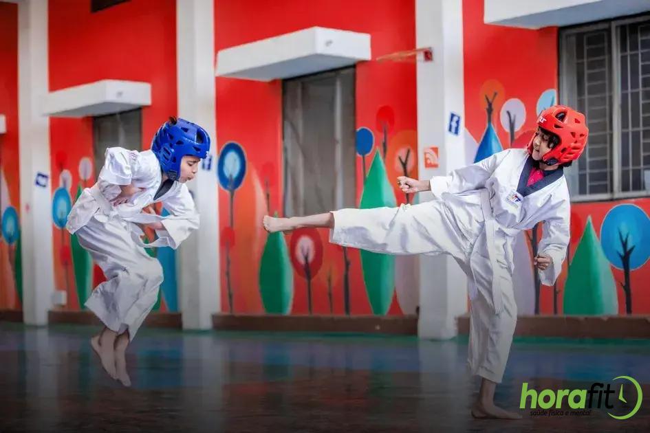 Como progredir nas faixas de taekwondo e o que esperar em cada nível